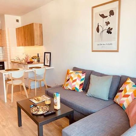 Spacious,Stylish And Comfortable 2 Room Apartment With Million Dollar View Warsawa Bagian luar foto