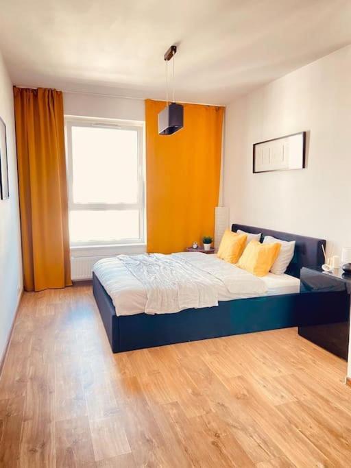 Spacious,Stylish And Comfortable 2 Room Apartment With Million Dollar View Warsawa Bagian luar foto